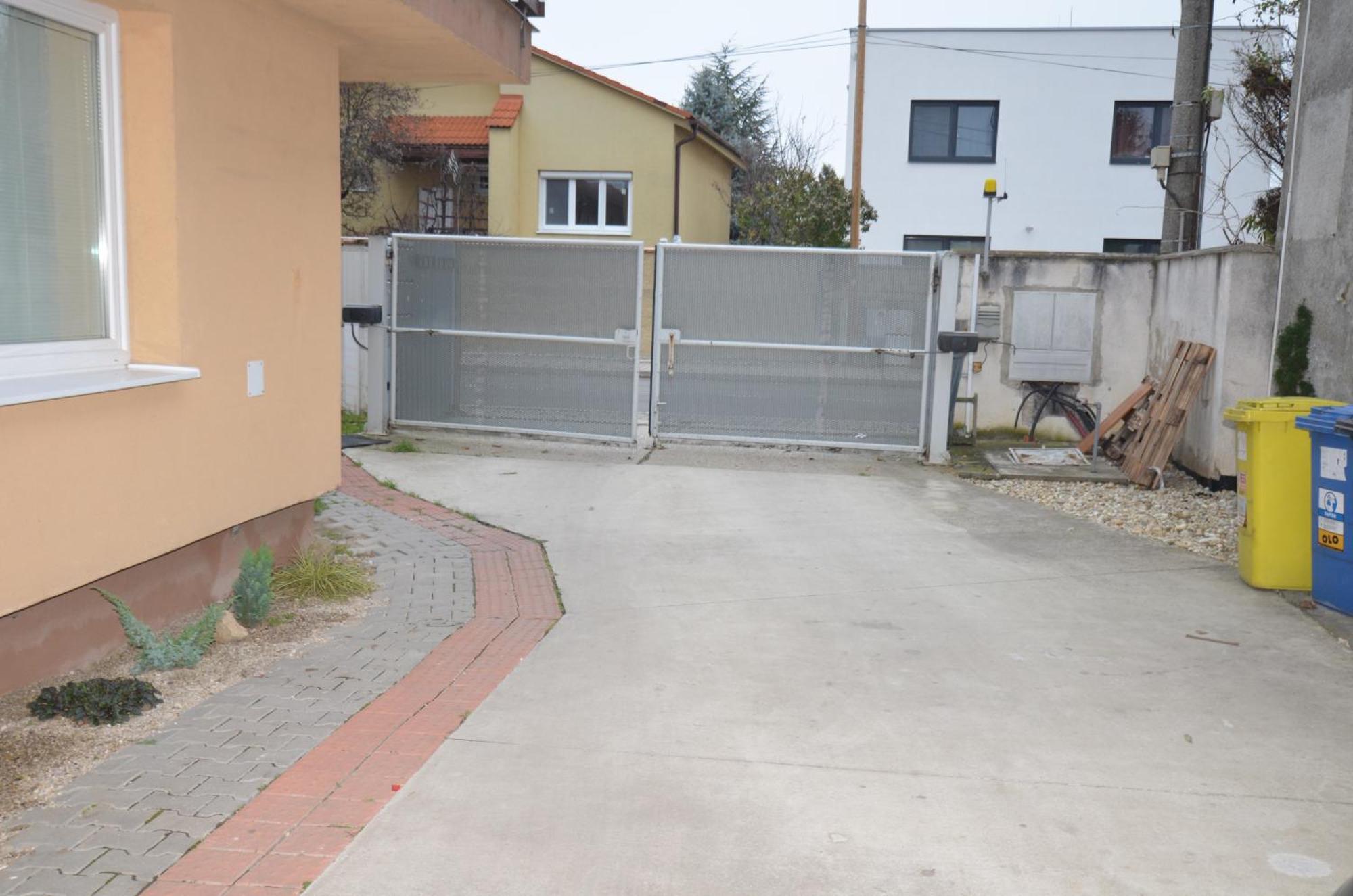 Cutie Apartment Bratislava Exterior photo
