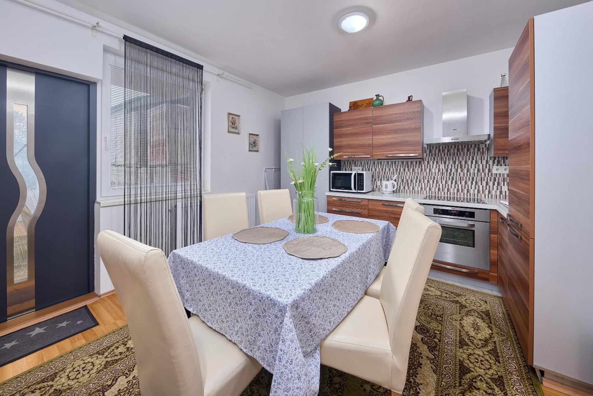 Cutie Apartment Bratislava Exterior photo